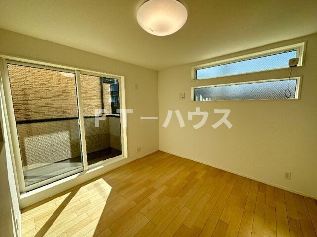 Ｒ－ＳＩＸＴＥＥＮのその他