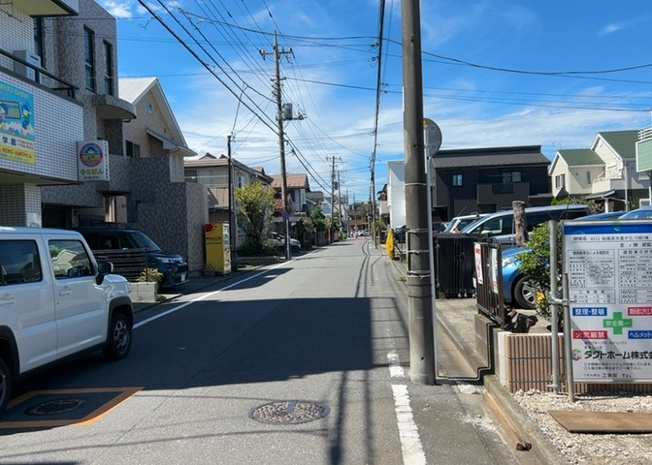 【展望】 | 桜や紅葉の名所に出かける人は多いと思いますが、家にいながら季節の移ろいを感じる生活を送りませんか？リビングや窓から見える景色が生活を彩るワンポイントに！現地から見える景色を堪能してみては如何でしょう。