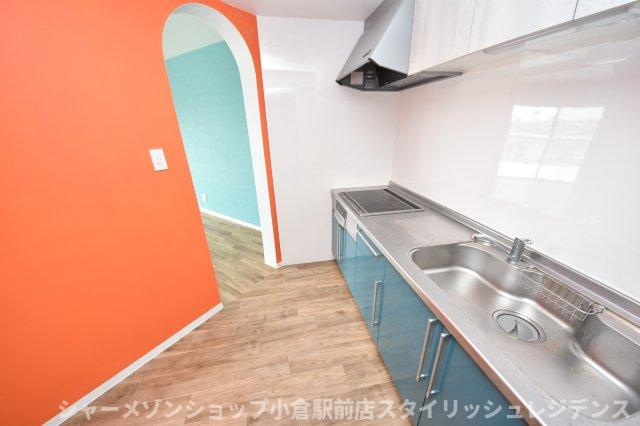 須賀町アパートメントのキッチン