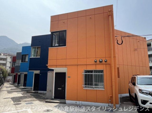 須賀町アパートメントの外観