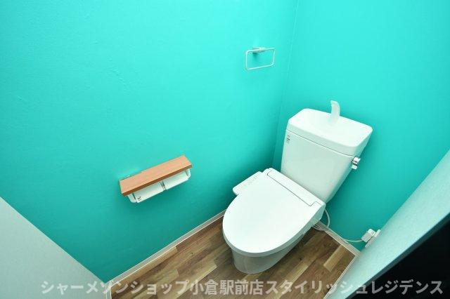 須賀町アパートメントのトイレ