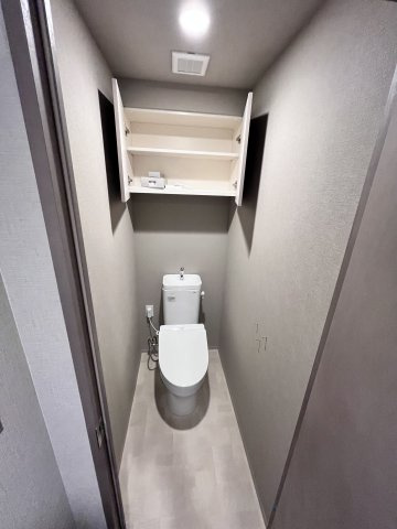 びゅうリエット横浜東神奈川のトイレ|※別号室の参考写真です(現況優先・仕様違いの場合あり)