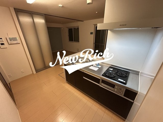 伊勢崎市三室町のアパートの居間・リビング