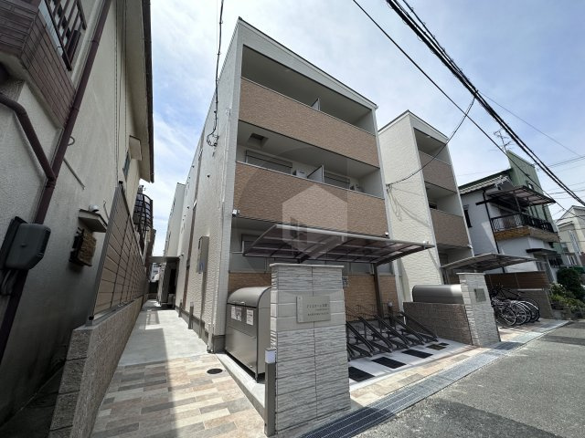クリエオーレ衣摺1の外観