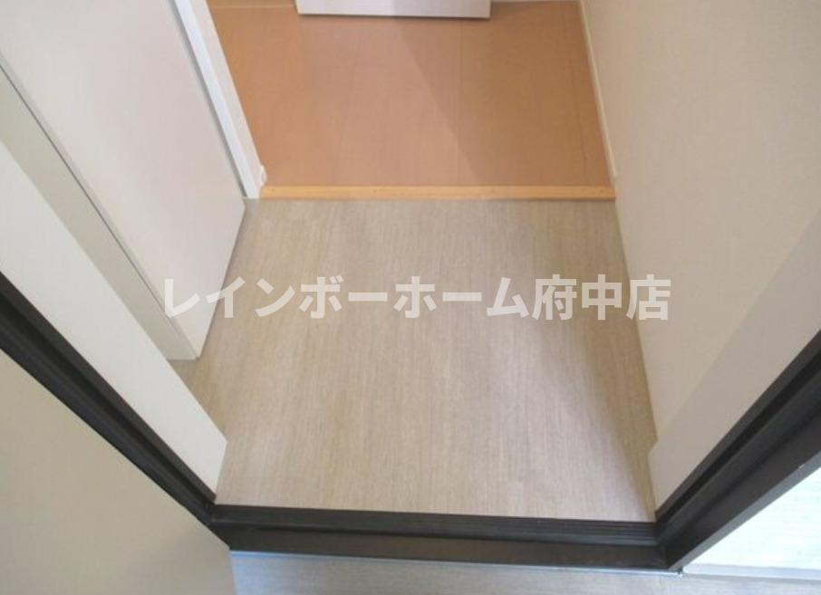 プラッサムコート八王子の玄関