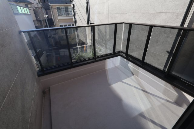 《仲介手数料無料》杉並区南荻窪３丁目30-17新築一戸建てケイアイグレイスのバルコニー