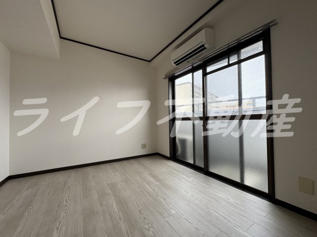 クリスタルアークの洋室|使い勝手のいい洋室です
