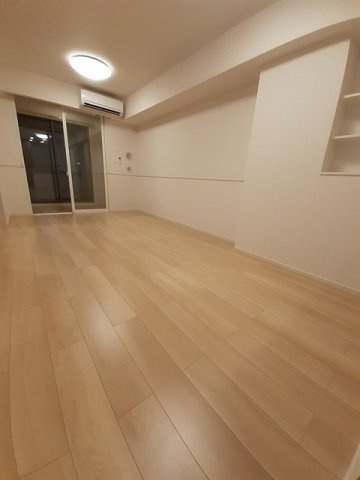 ガーデンハウス石井の居間・リビング|明るい室内です☆