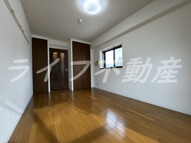 クレール玉造の内装|明るい色調の室内です
