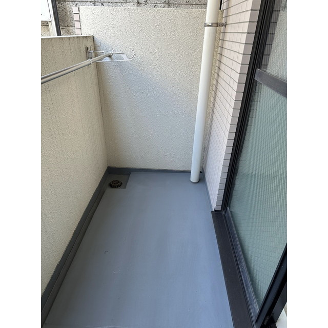 お洗濯にも便利なバルコニー付き