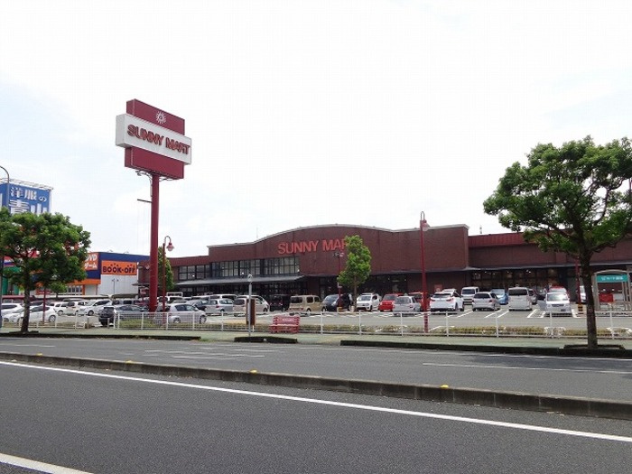 ホームインプラスの周辺|ｻﾆｰﾏｰﾄあぞの店（777ｍ）