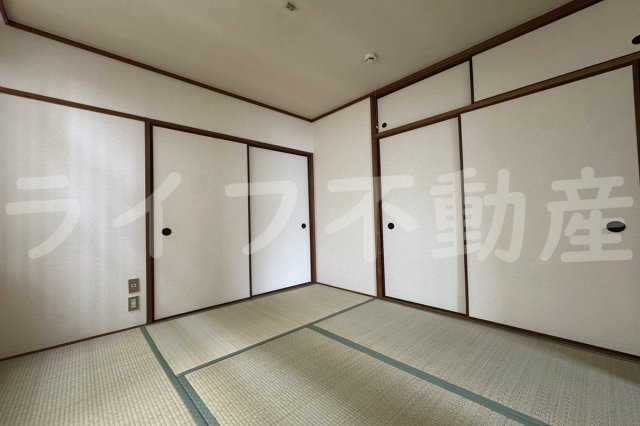 コーポ村井の内装|明るい色調の室内です