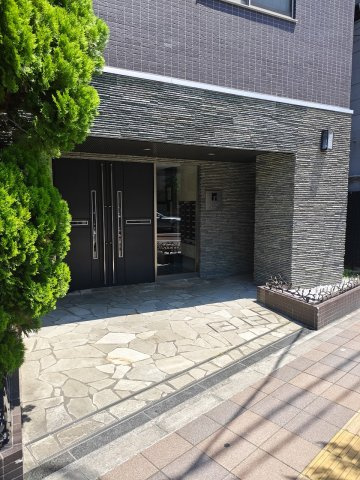 レジデンシャルステートタワー南千住のエントランス