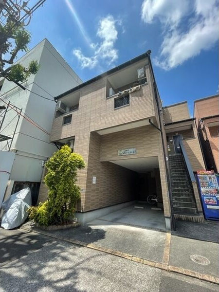 ロイヤルアスコットの外観