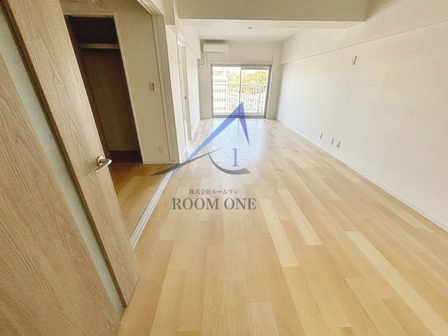 戸山ハイツの居間・リビング|洋室のお部屋です。