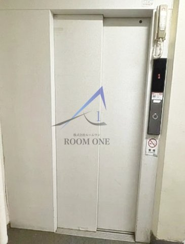 メゾン佐藤のその他共用部分|エレベーターです。