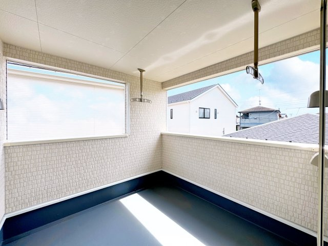 Cradle Garden大泉町寄木戸第18　新築住宅 1号棟のバルコニー
