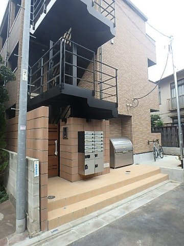 インスパーク本駒込の外観