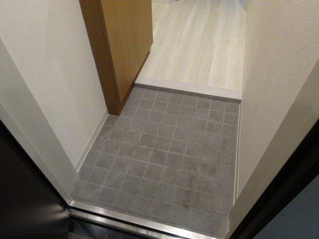 ヒルサイド白山の玄関