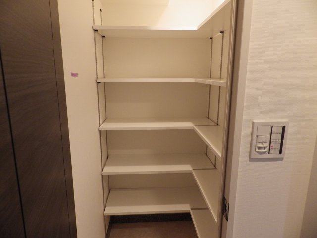 レジディア千駄木の収納