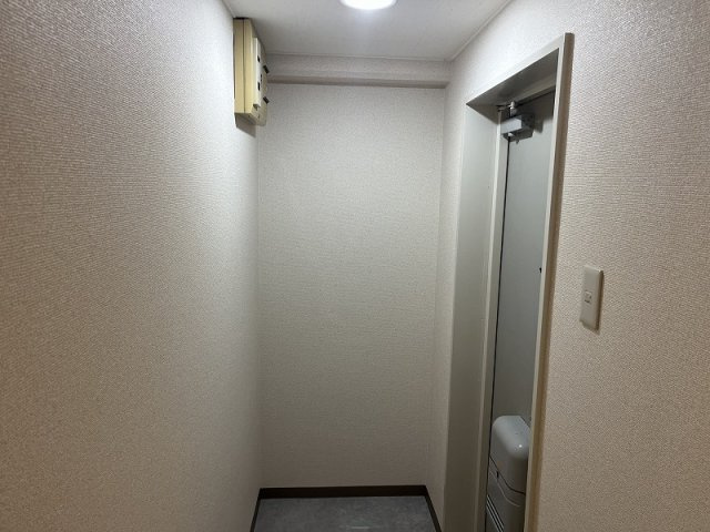 リベール上野の玄関