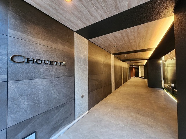 Chouetteのエントランス