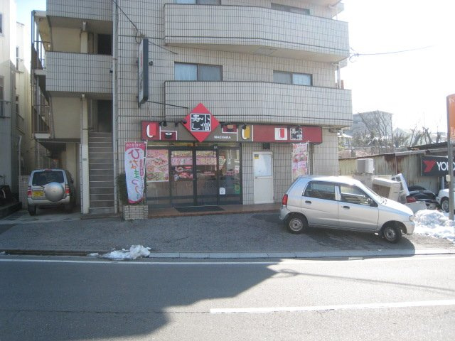 ラ・ヴィルトーの周辺|小僧寿し前原店まで527ｍ