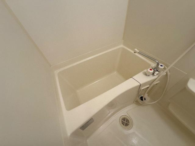メゾン　ソレイユの浴室|バス
