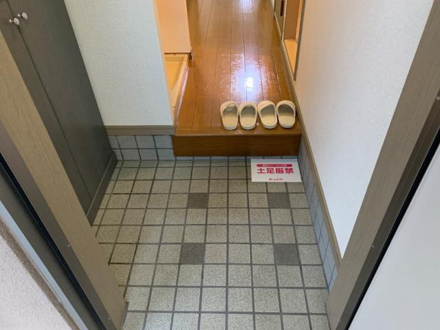 グリーンヒルズ図書館通りの玄関|玄関