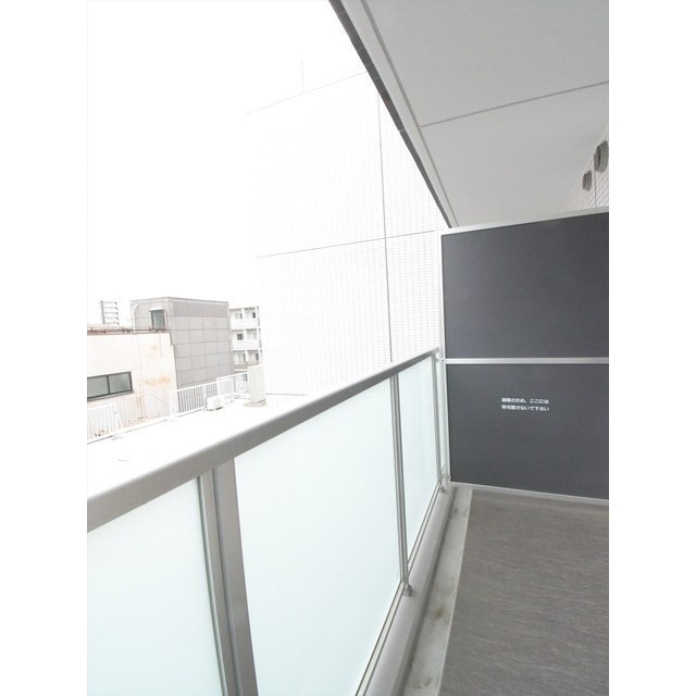 ＧＥＮＯＶＩＡ本所吾妻橋ｓｋｙｇａｒｄｅｎのバルコニー