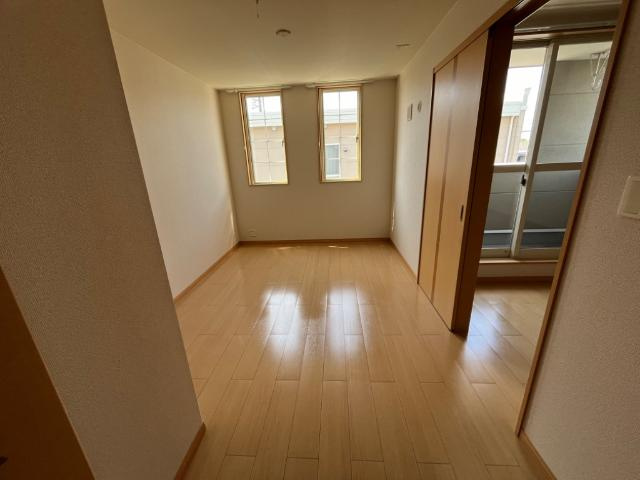 Ｒｕｈｅ（ルーエ）の内装|洋室
