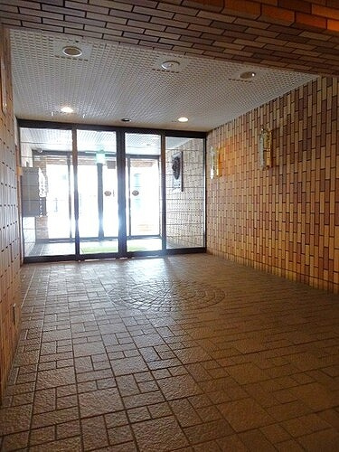 ライオンズマンション第６大通のエントランス