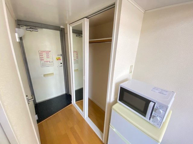 レオパレスガ－デニアの玄関