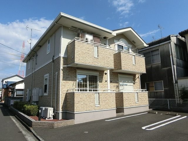 ルーエ　プラッツ