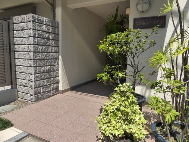 大原ＫＹハイツⅢのエントランス