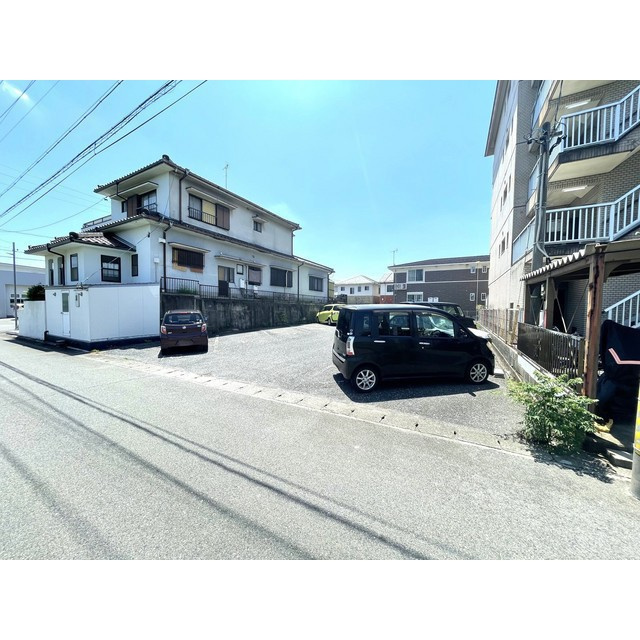 須賀2-2-20駐車場　の駐車場