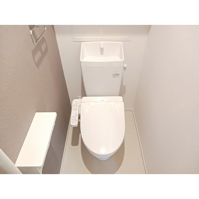 各務原市川島河田町のアパートのトイレ
