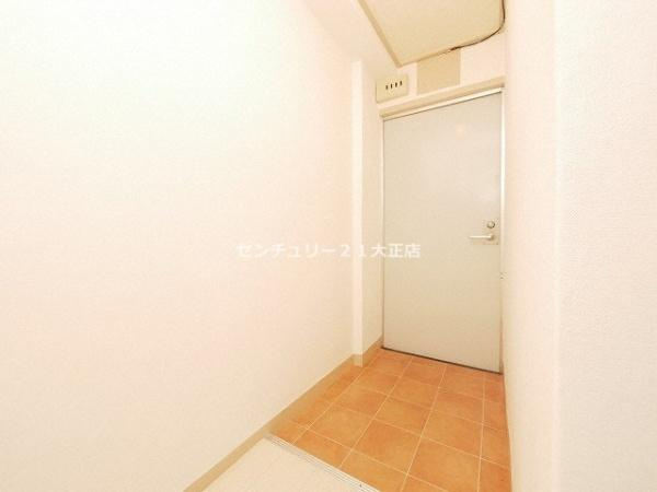 今郷マンションの玄関