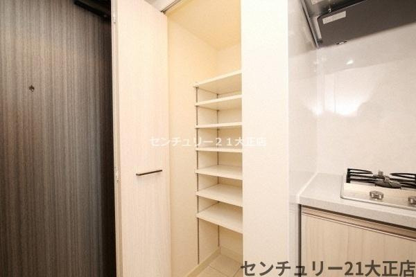 レジュールアッシュアーバンイールの玄関