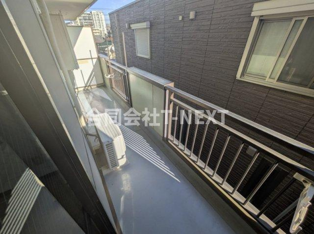 シャロームのバルコニー|他号室の写真です。