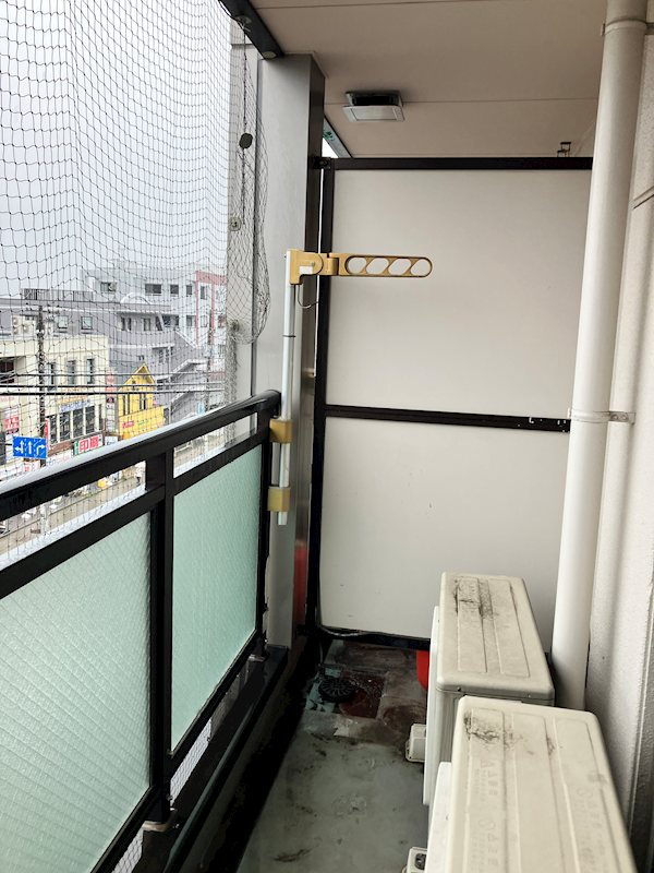 エスタ泉 のバルコニー