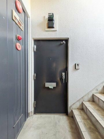 さがみ野東洋マンションの玄関