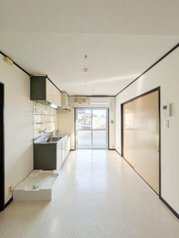 さがみ野東洋マンションの居間・リビング