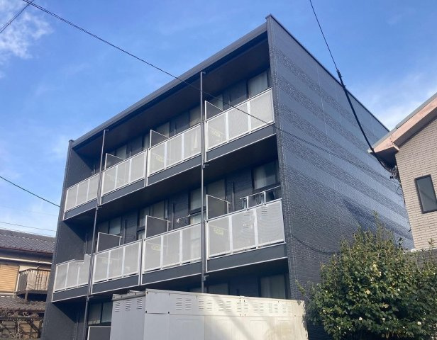 レオパレス恋の坂の外観
