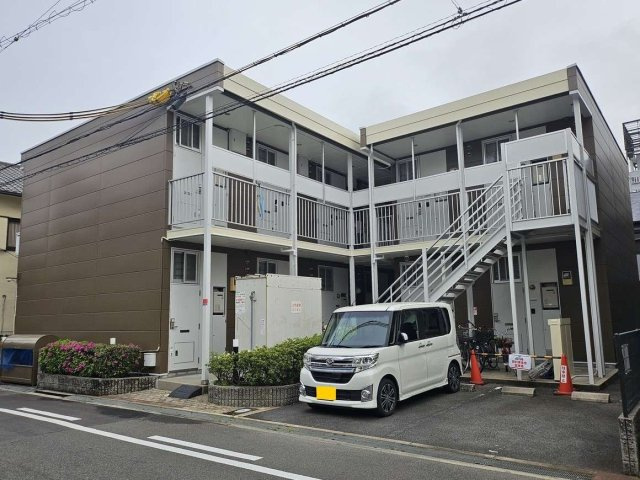 レオパレス諏訪の外観