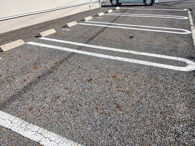 フィオーレの駐車場