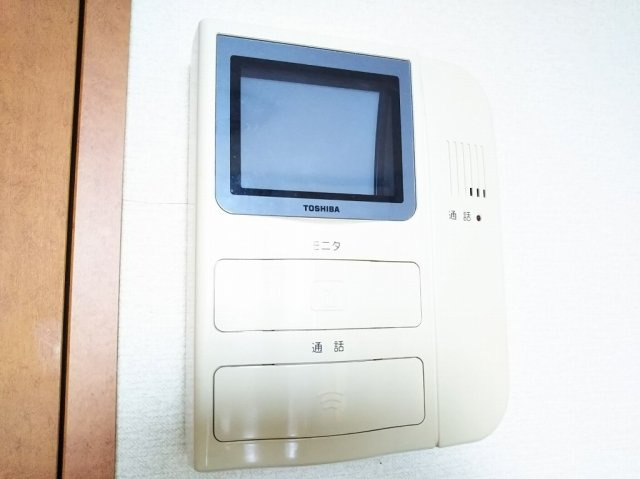レオパレス守谷中央のその他|モニター付きインターホンで安心。同タイプの写真です。