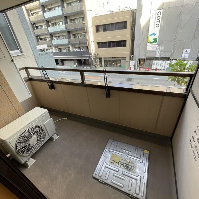 パールピアスのバルコニー