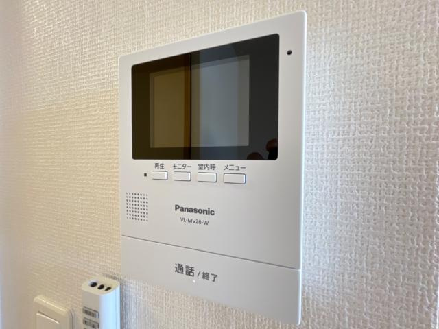 ウェスタの内装|カメラ付インターホン