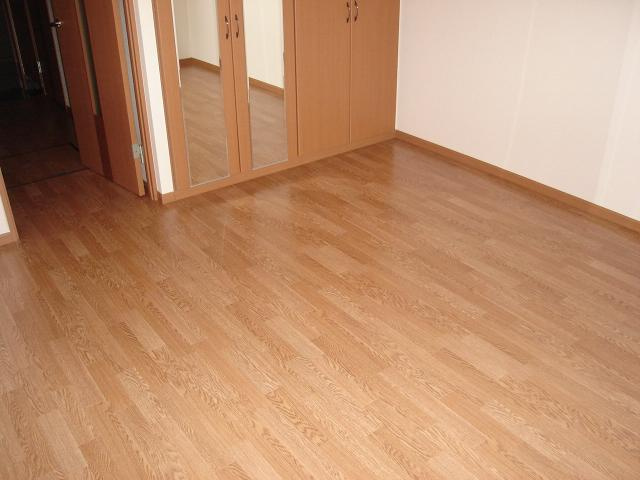 シェルル大町の内装|洋室